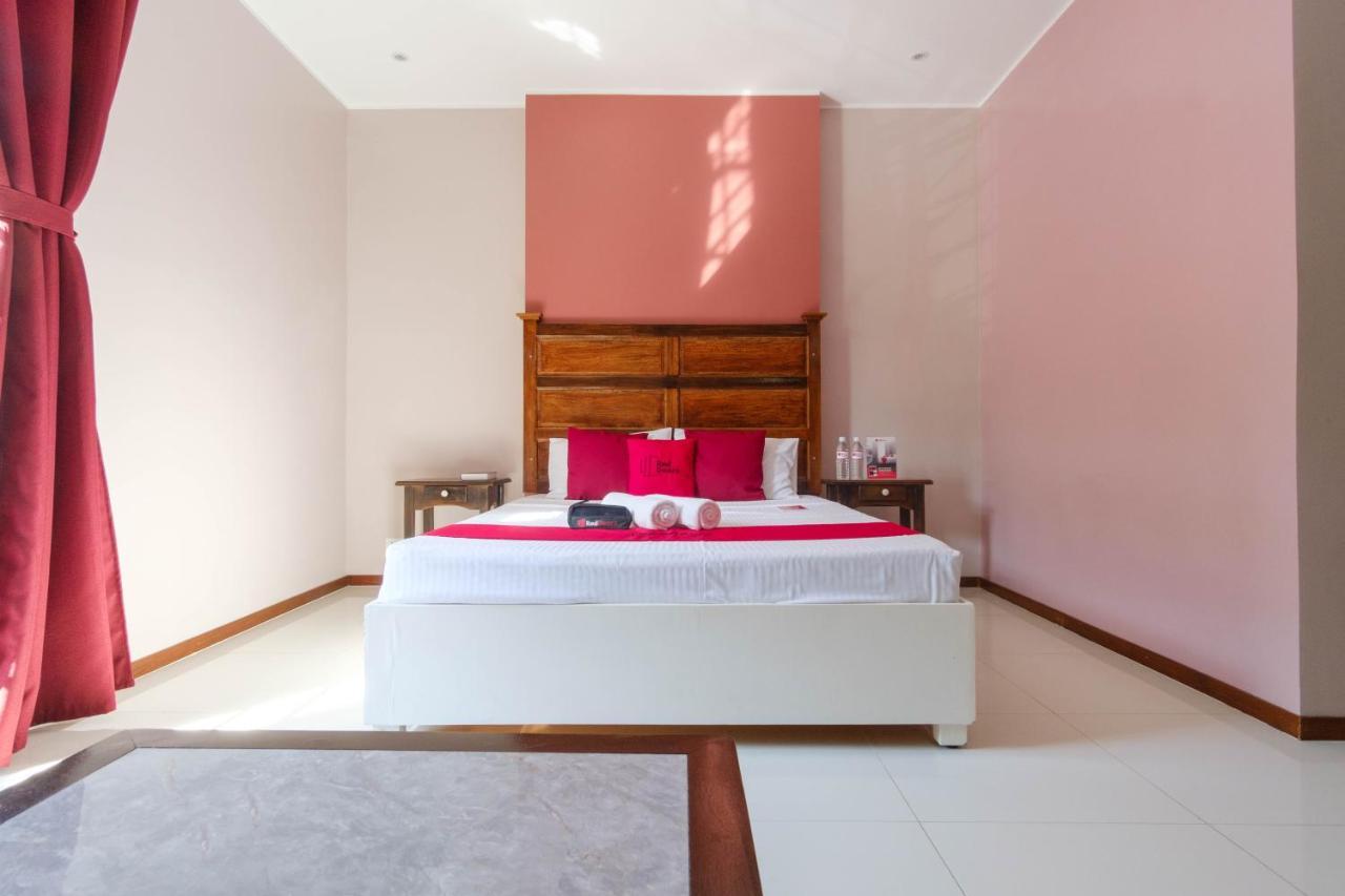 Reddoorz Plus @ West Nautical Road Пуерто Галера Екстериор снимка