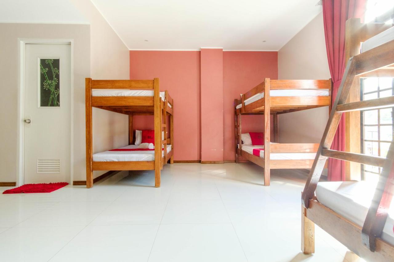 Reddoorz Plus @ West Nautical Road Пуерто Галера Екстериор снимка